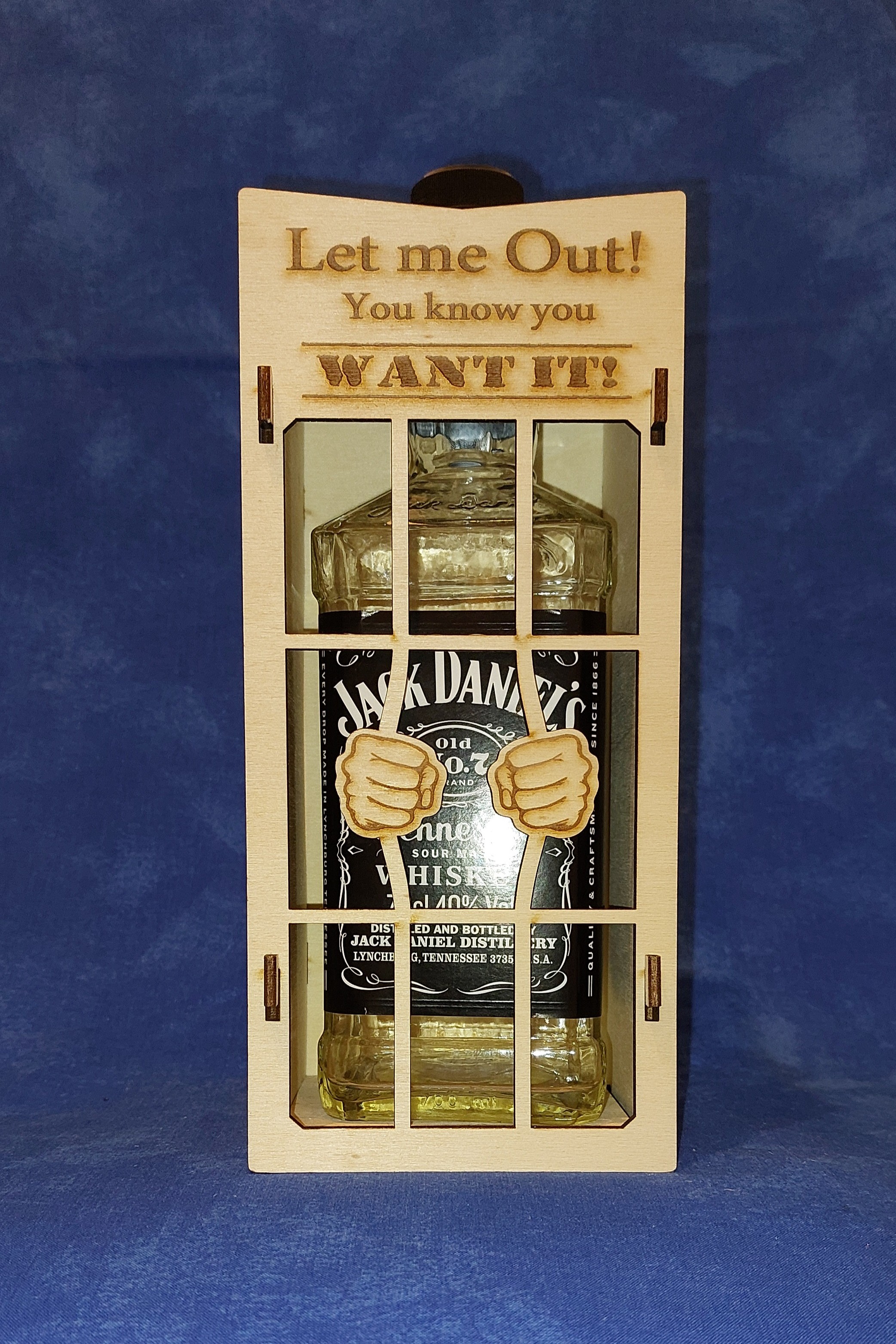Flaschengefängnis "Let Me Out"
